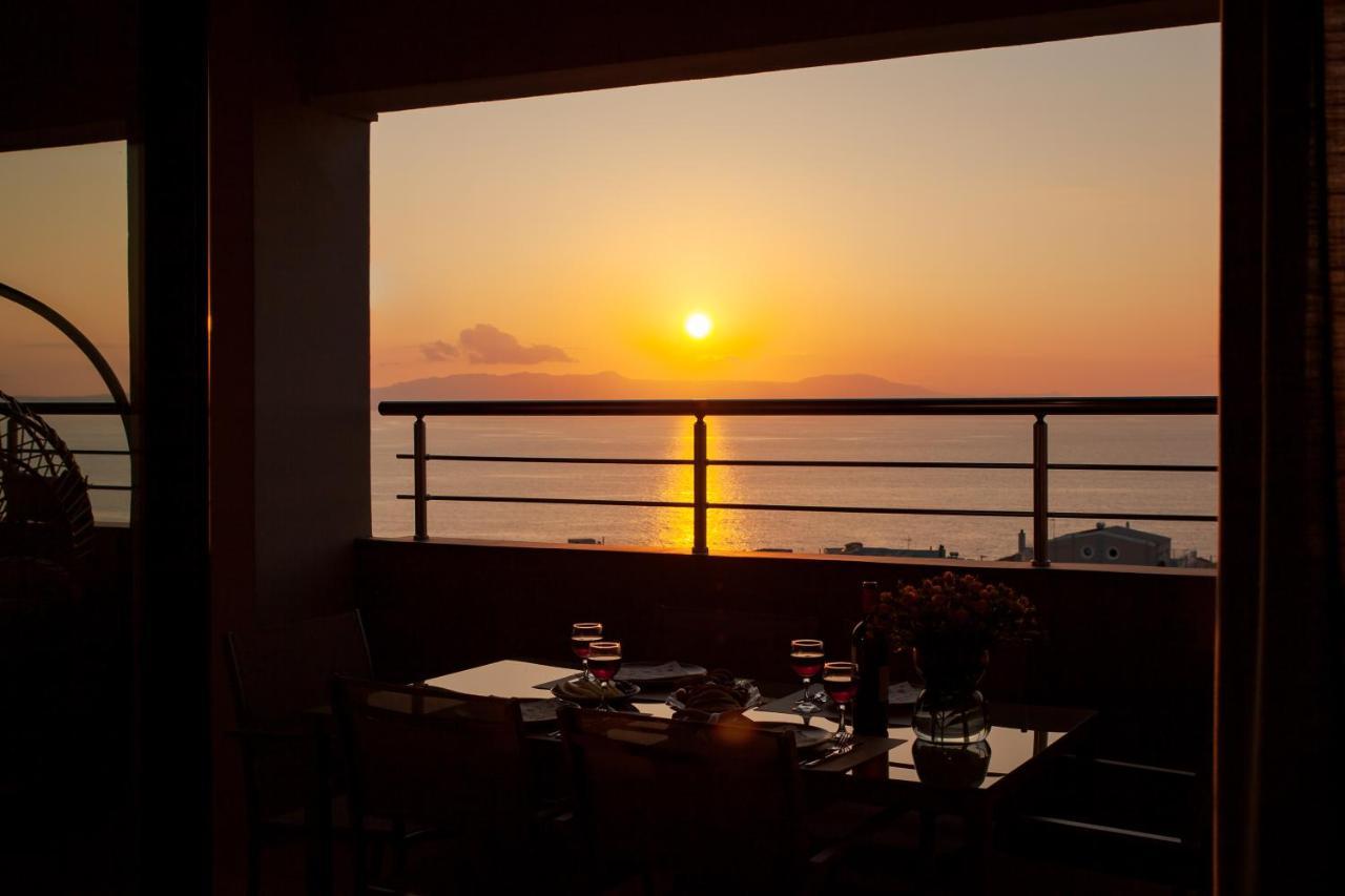 Overview Chania With Sea View And Amazing Sunset المظهر الخارجي الصورة